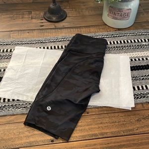 LULULEMON BIKE SHORTS